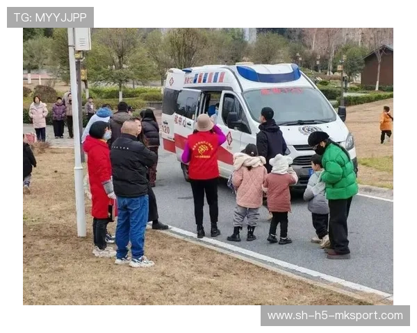 赛场志愿医疗团队救治及时,避免二次伤害,赛场志愿者在服务时